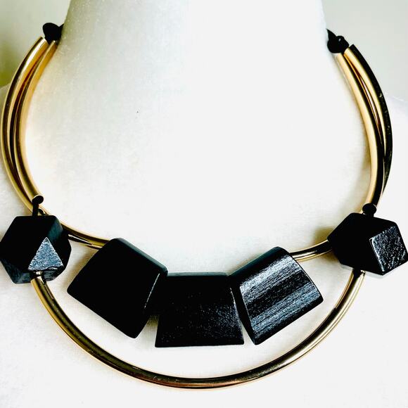 Large Gold Tone Layered Tube Chains Large Black Beads Necklace - Picture 2 of 2